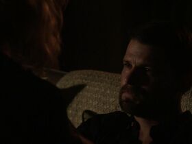 Дайан Крюгер секси – Мост s02e04 (2014) #22