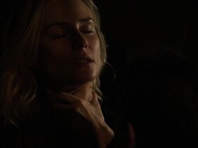 Дайан Крюгер секси – Мост s02e04 (2014) #32