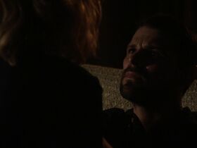 Дайан Крюгер секси – Мост s02e04 (2014) #33