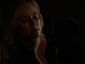 Дайан Крюгер секси – Мост s02e04 (2014) #38