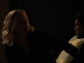 Дайан Крюгер секси – Мост s02e04 (2014) #4