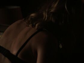 Дайан Крюгер секси – Мост s02e04 (2014) #51