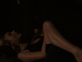 Дайан Крюгер секси – Мост s02e04 (2014) #55