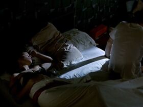 Марша Гэй Харден голая, Дона Рис голая – Увлечение (1992) #3