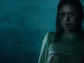 Бел Паули голая – Сага о чудовище. Сумерки (2018)