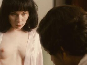 Нора фон Вальдштеттен голая – Император Карлос s01e02 (2011)