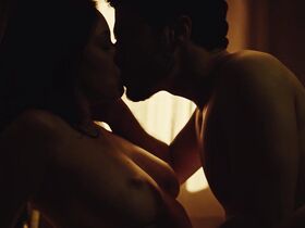 Каролине Абрас голая – Механизм s01e04 (2018)