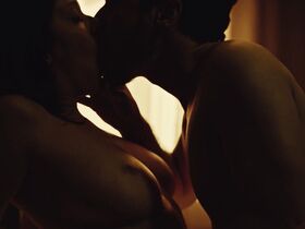 Каролине Абрас голая – Механизм s01e04 (2018) #2