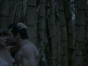 Рафаэла Манделли голая – Обнаженные s01e07 (2018) #3