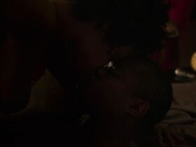 Тиффани Бун голая – Чи s01e09 (2018) #2