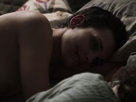 Сара Серрайокко голая – Двойник s01e08 (2018) #3