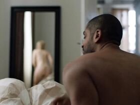 Лив Мяёнес голая – Адвокат s01e01 (2018) #2