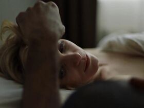 Лив Мяёнес голая – Адвокат s01e01 (2018) #3