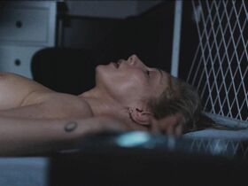 Катажина Варнке голая – Ботокс (2017)