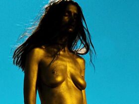 Марин Сенсили голая, Элина Ловенсон голая – Пусть трупы загорают (2017) #2