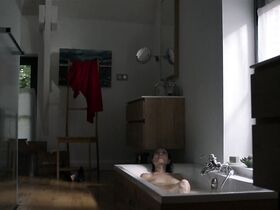 Барбара Грау голая – Идеальные преступления s01e04 (2017) #3