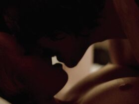 Фрейя Мавор голая – Белая королева s01e10 (2013)