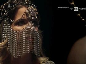 Мария Бопп голая – Зови меня Бруна s02e02 (2017) #2