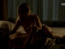 Магдалена Колесник голая – Город сокровищ s01e07 (2017) #2