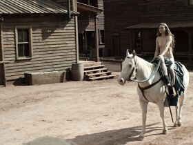 Кристиана Сидел голая – Забытые Богом s01е03 (2017)