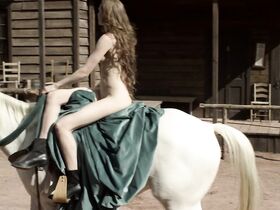 Кристиана Сидел голая – Забытые Богом s01е03 (2017) #3