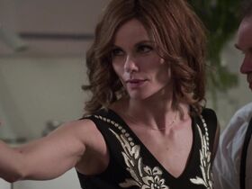 Ангела Схейф секси – Девушка по вызову s01e07 (2017) #3