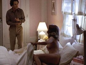 Кэтрин Харольд голая – Современный роман (1981) #2