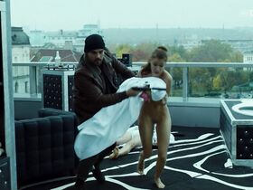 Боряна Крумова Манойлова голая – Гоморра s03e03 (2017) #3