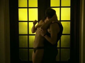 Брюн Рено голая – Трансферы s01e05 (2017)