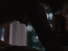 Луиза Краузе голая – Девушка по вызову s02e11 (2017) #2