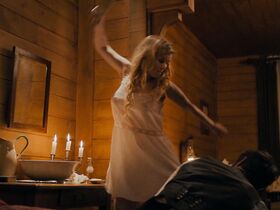 Элис Ив секси – Украденный (2017)