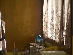 Кирстен Данст секси – Вудшок (2017) #1