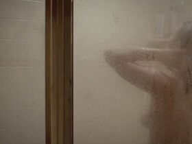 Пирси Далтон голая – Дом на продажу (2018)