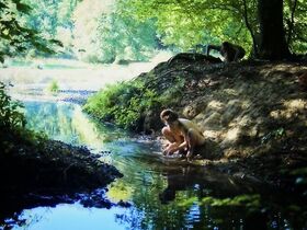 Джулия Бэтилан голая – Molly (2017) #2