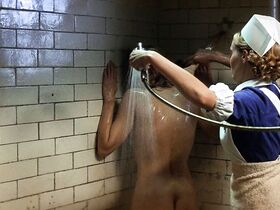 Наташа Ричардсон голая – Психушка (2005) #8