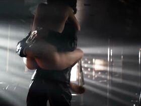 Анастасия Меськова голая – Троцкий s01e01 (2017) #2 #6