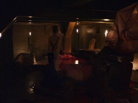 Джиа Кроватин голая – Ван Хельсинг s02e02 (2017) #2