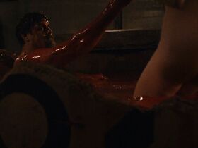 Джиа Кроватин голая – Ван Хельсинг s02e02 (2017) #4