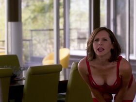 Молли Шеннон секси – Разведённые s02e03 (2018) #3
