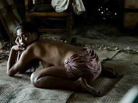 Тухэй Адамс голая – Дикарь (2017) #2