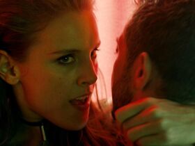 Келли Гоф голая – Ответный удар s06e03 (2017) #5