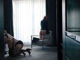 Луиза Краузе голая, Джиллиан Уильямс голая – Девушка по вызову s02e01 (2017) #7