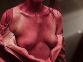 Сесилия Гомес голая – Чума s01e02 (2018) #3