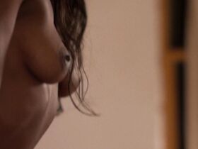 Виктория Читом голая – Плоть и кровь (2017) #3