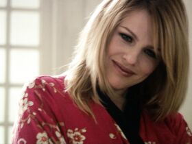 Татьяна Казак-Холл голая – Здание клуба (2013) #3