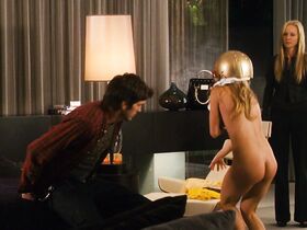 Соня Роквэлл голая, Джена Алтшвагер голая – Бабник (2009)