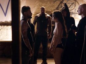 Софи Дала голая – Сатанинский (2016)