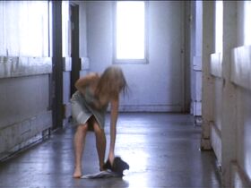 Сара Полли голая – Уроки любви (1999) #3