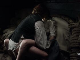 Катрина Балф секси – Чужестранка s03e09 (2017) #3