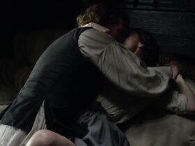 Катрина Балф секси – Чужестранка s03e09 (2017) #4